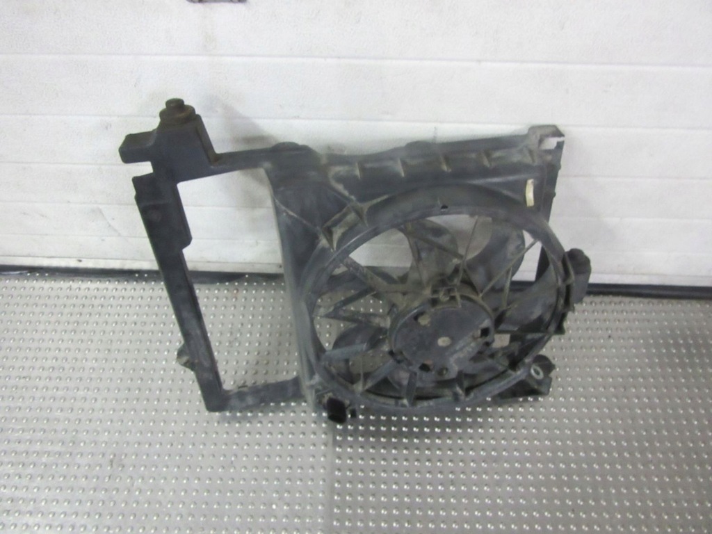 фото №5, Dodge durango ii 3.7i 4.7i 05 вентилятор радіатора