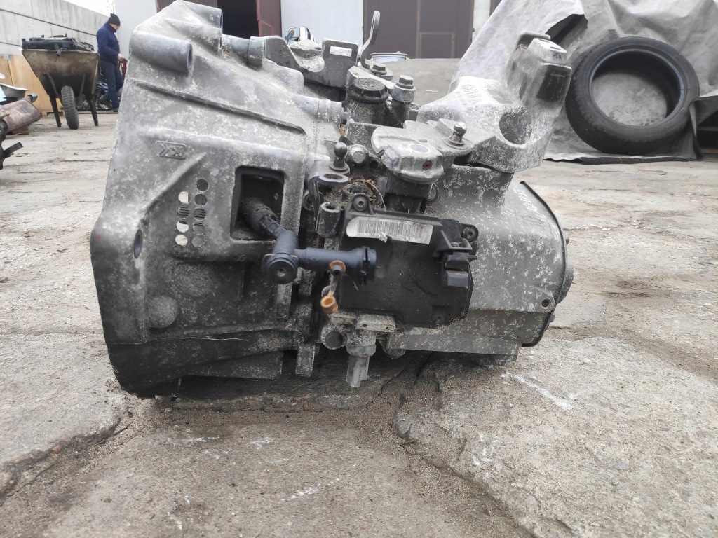 Коробка передач передач 1.6thp peugeot 308 t9 20ea55 5f02 Недорого