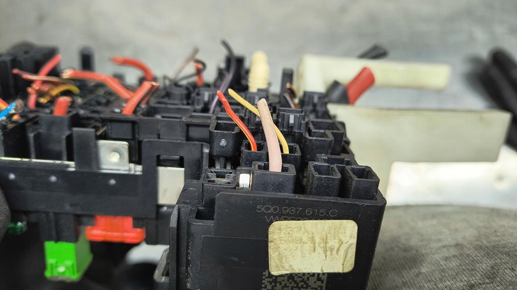 фото №11, Коробка запобіжників seat leon iii 12- 1.6 tdi