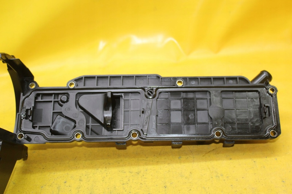 фото №6, Крышка клапанов peugeot 207 1.4 ehdi 9688939180