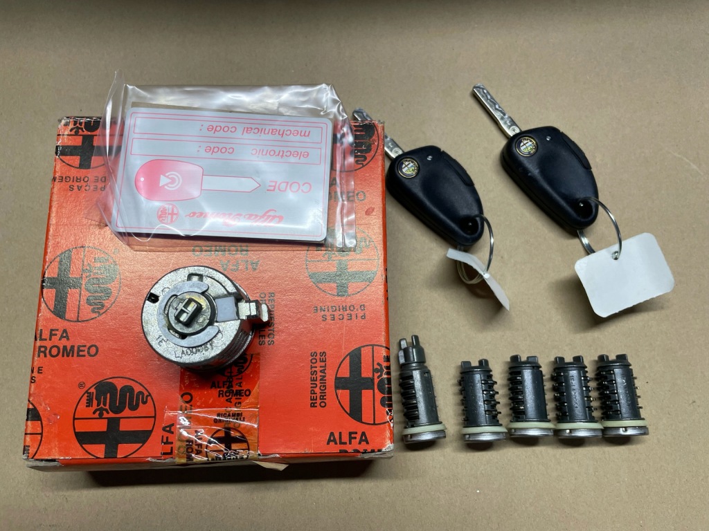 фото №3, Alfa romeo 166 вкладиші замки + ключ garbaty