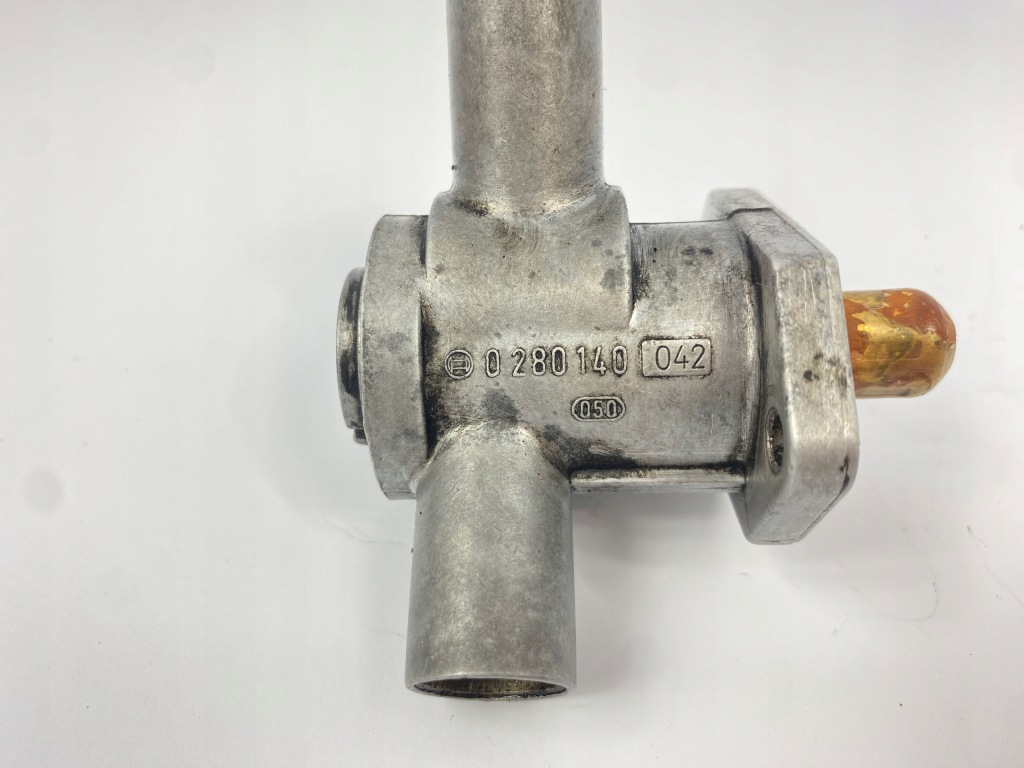 Купить Клапан воздуха термический mercedes w123 w126 r107 280 m110 0280140042