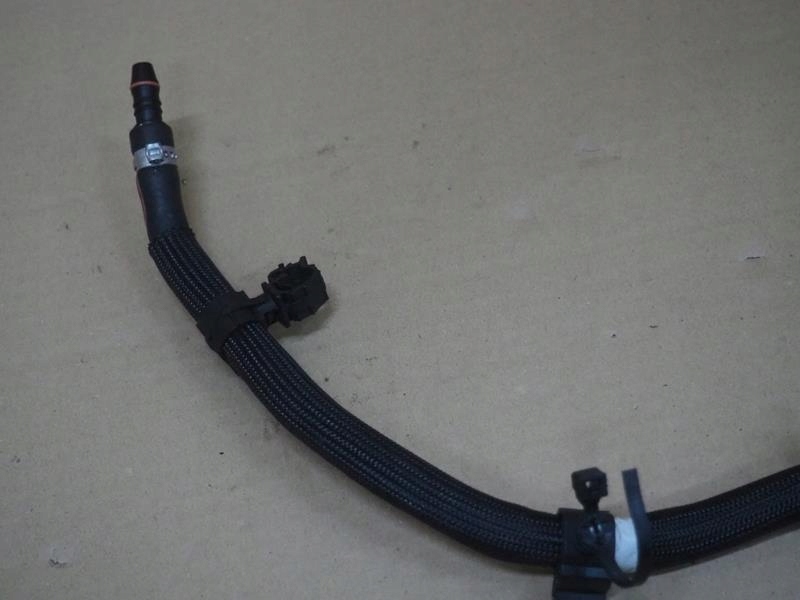 Труба пабтрубок  шланг топлива alfa romeo stelvio 2.2 d Доставка