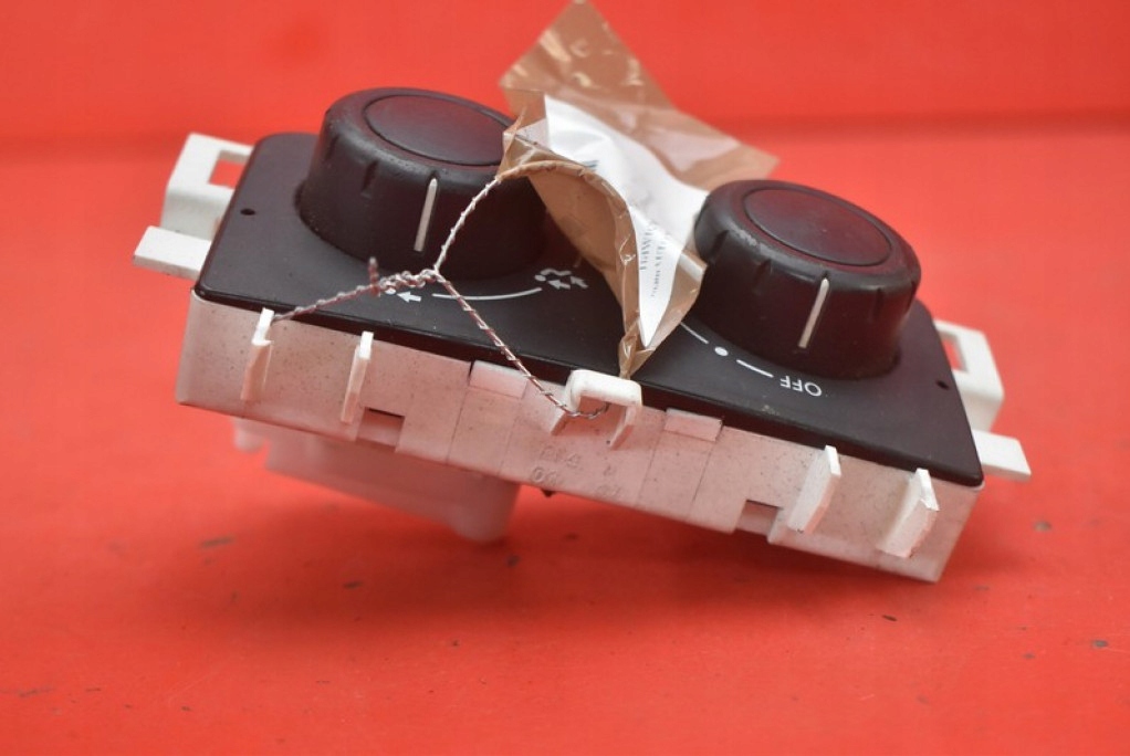 фото №5, Панель управление обдув кондиционер задняя 52488601 renault vel satis 02-05