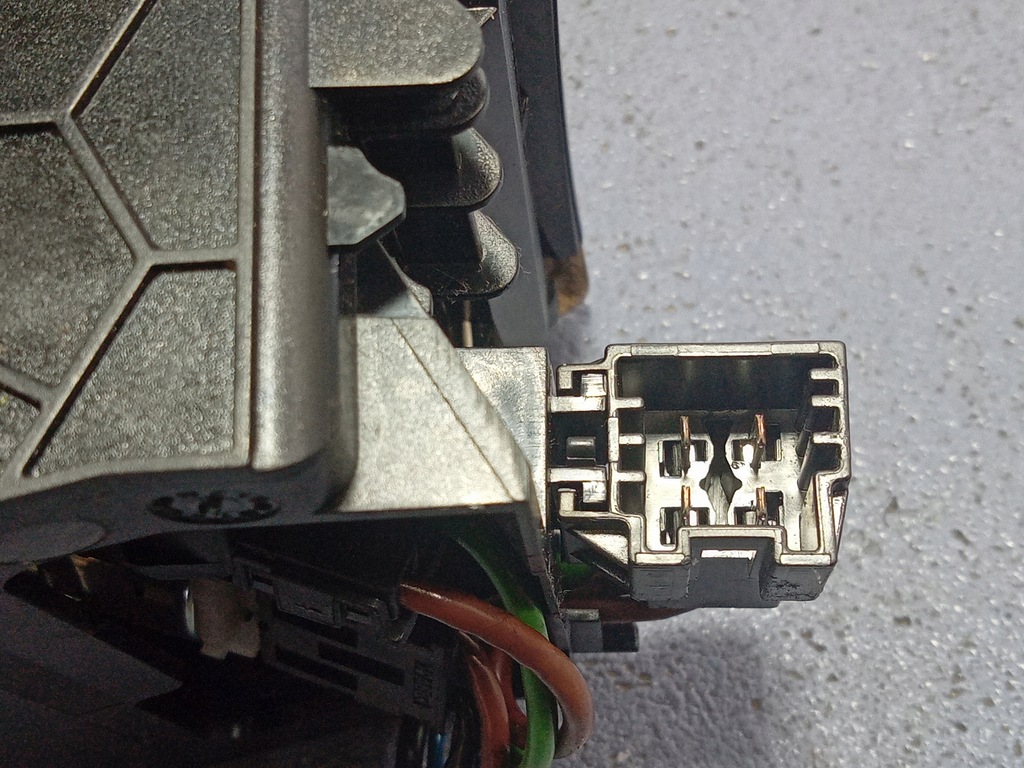 фото №5, S w221 разъём прикуривателя задняя 12v a2216802550