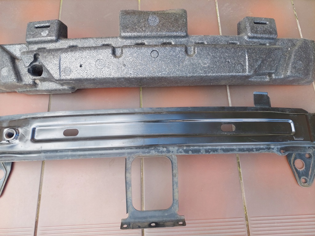 фото №6, Балка бампера - абсорбер - hyundai i20 - 08-12