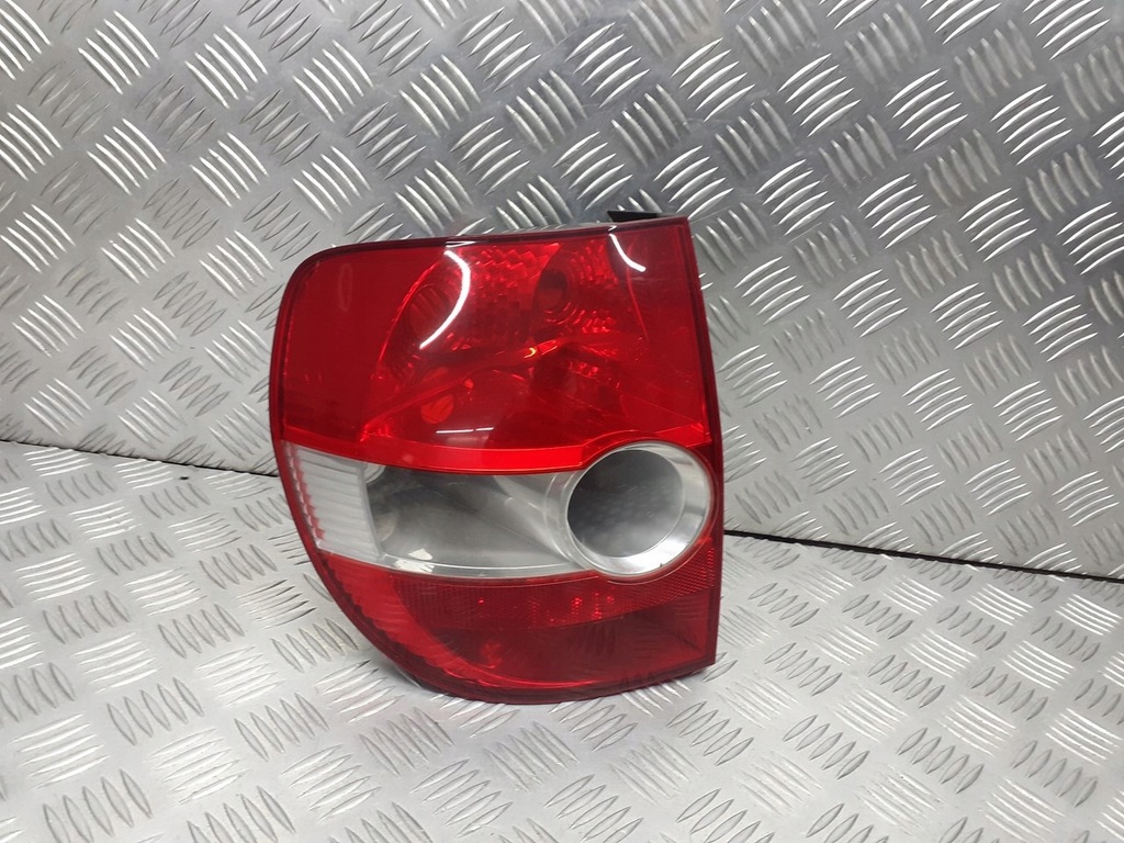 фото №1, Лампа левая задняя vw fox 1.2
