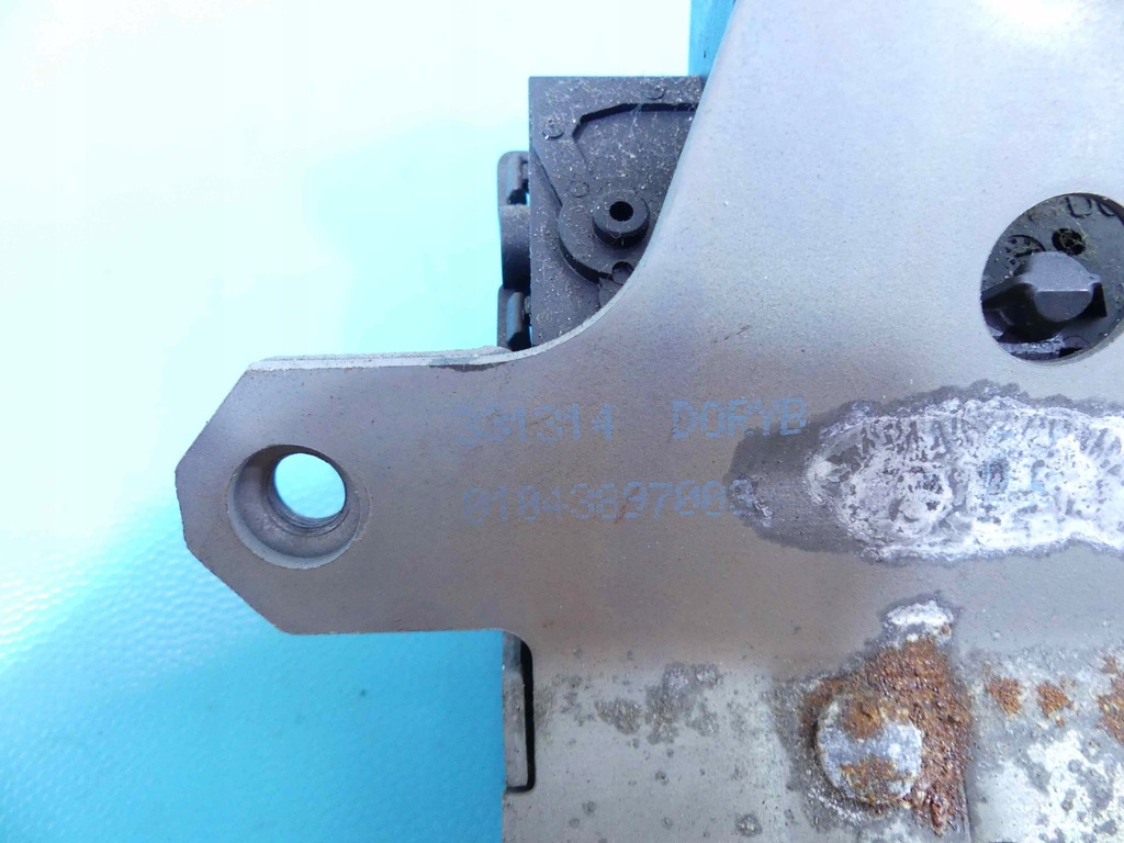 фото №4, Замок крышки задняя volvo v60 i lift