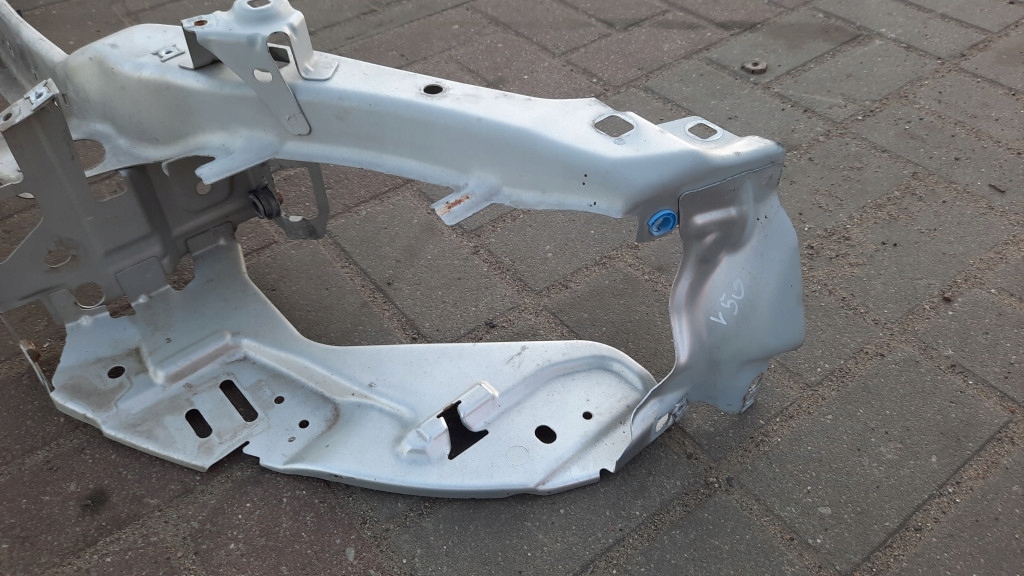 фото №3, Pas передний панель фары volvo v50 s40 ii 04-12r