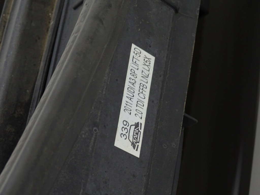 Комплект  ремень перед передний усилитель audi a3 8p рестайлинг  08-12r 3d / 5d 2.0 tdi в Украине