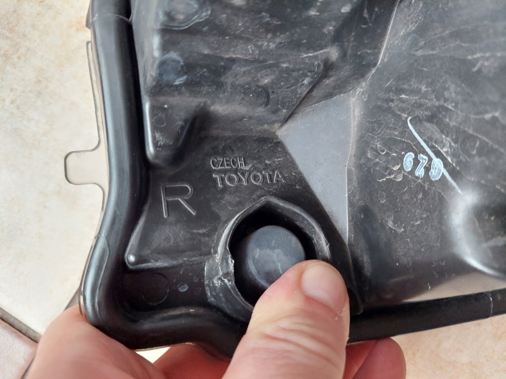 фото №12, Лампа правая - линза - toyota yaris iii - lift - 17-20