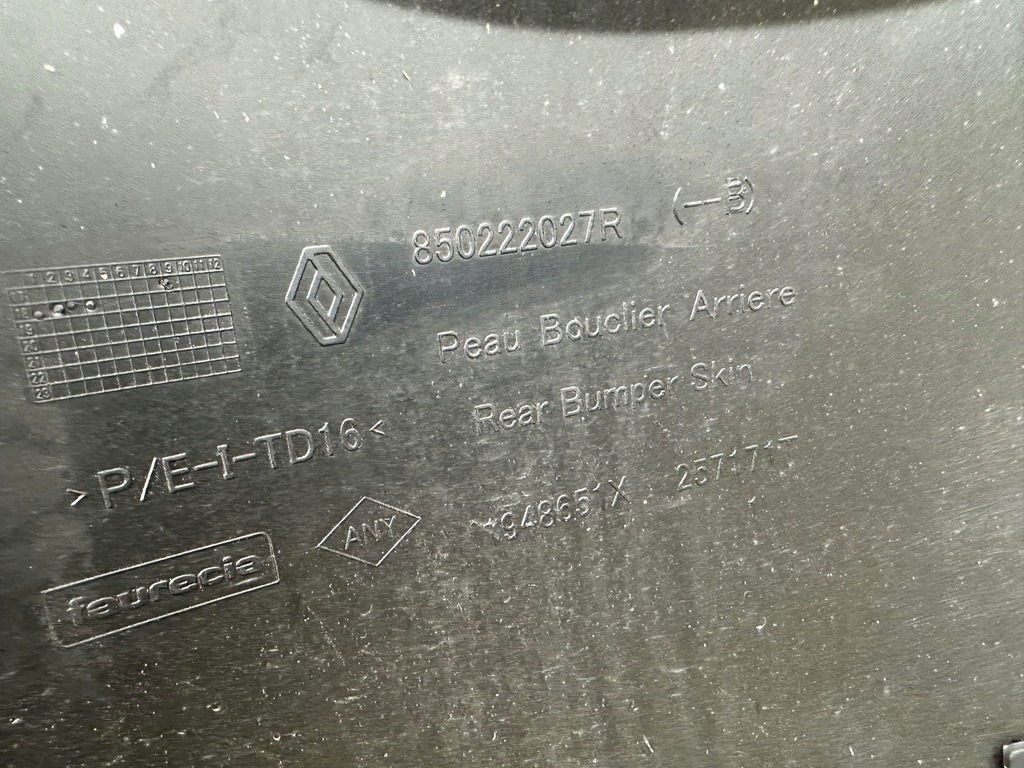 фото №7, Бампер задняя задний dacia duster ii 2 2017- 6x pdc