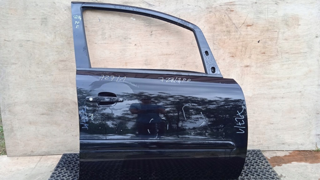 фото №1, Opel zafira b fl двері перед праве z20r 5d