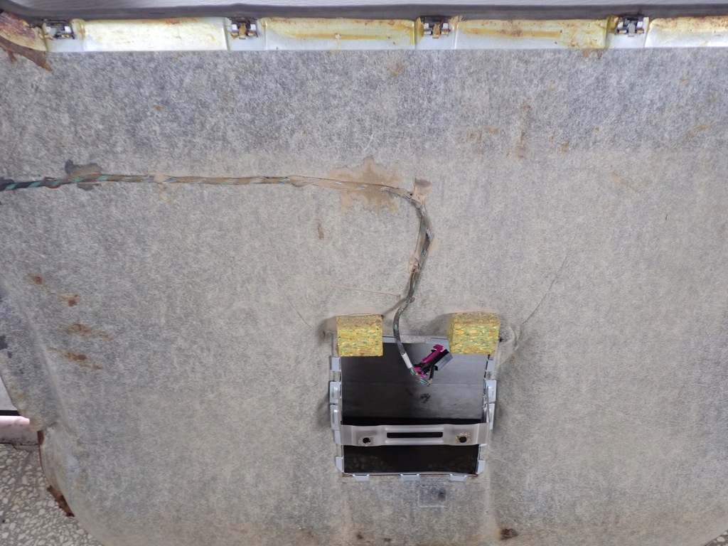 фото №14, Потолок audi a8 s8 d3 5.2 короткий 4e0867505ah