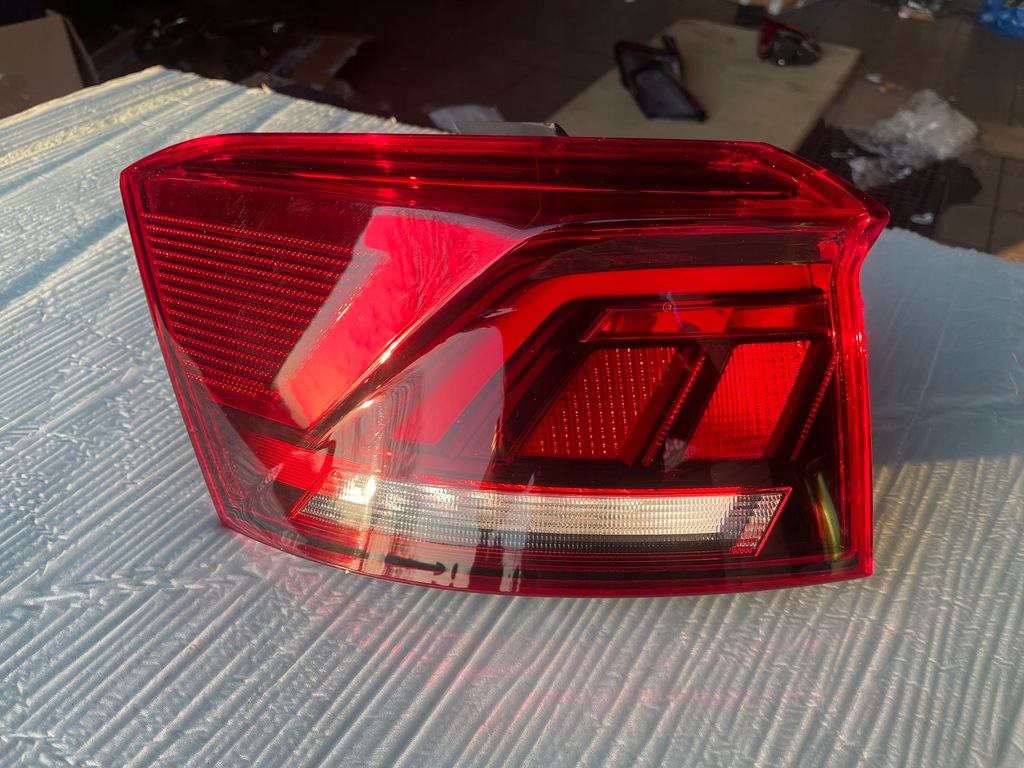 фото №6, Vw t-roc lift led лампа задня задня ліва 2ga945095d права 2ga945096d