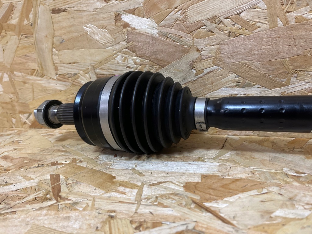 Приводной вал правый перед alfa romeo tonale 00505651030 005056510301038 оригинал Недорого