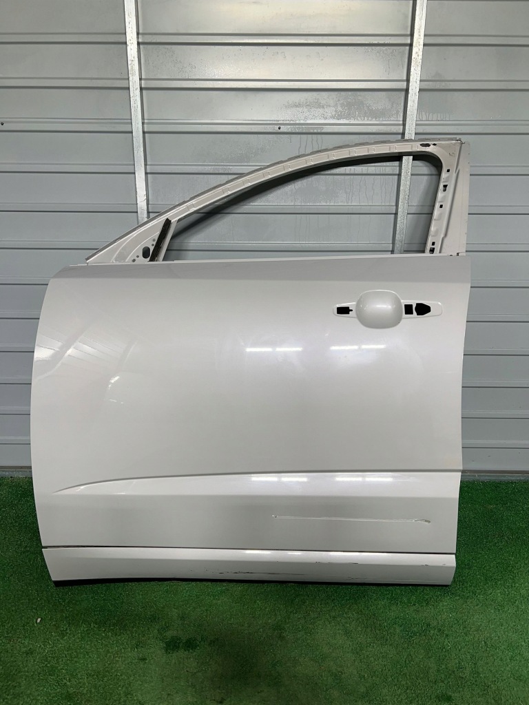 Купити Двері лівий перед передні jaguar e-pace 17-20