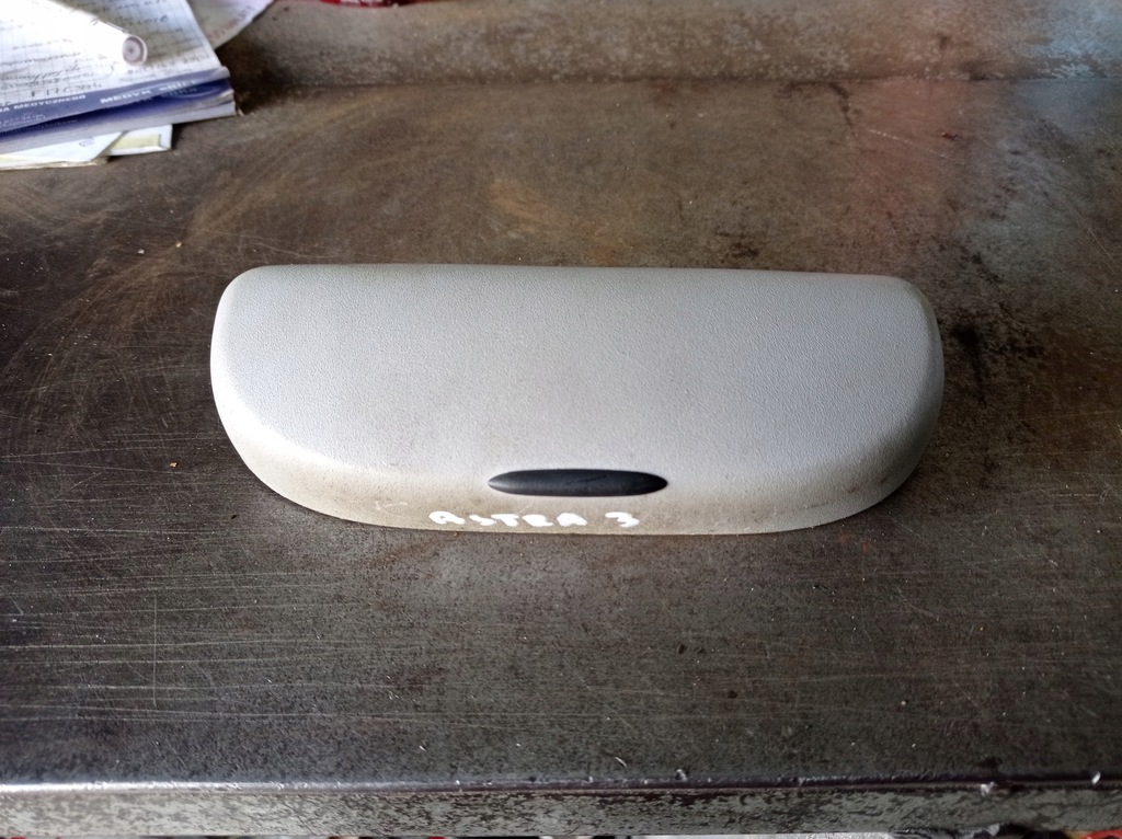 фото №1, Opel astra iii h - бардачок na накладки на фары