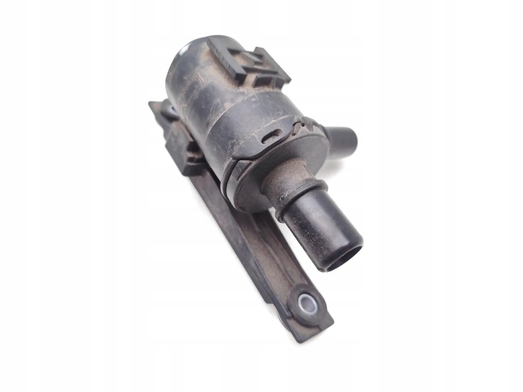 Купити Bmw i8 клапан вакууму hybrid plug-in hybrid 170kw 231 hp 7378063 2018