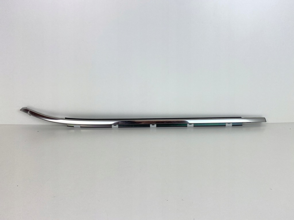 фото №1, Lexus rx v 5 молдинг ущільнювач скло права задня хром 2022-