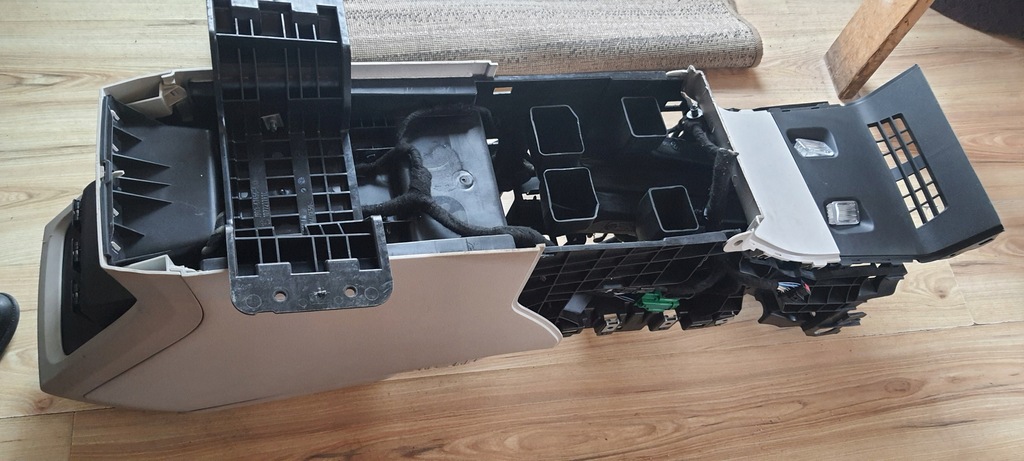 фото №11, Тунель середній підлокітник jaguar i-pace