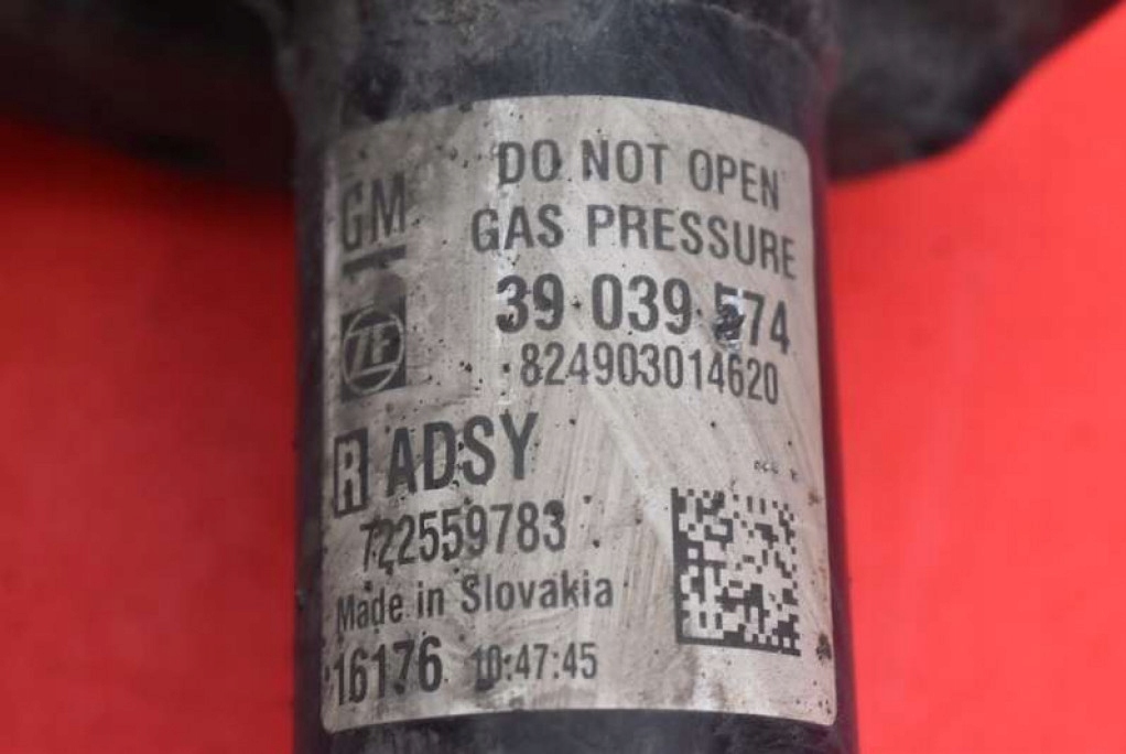 Амортизатор правий перед 39039574 opel astra 5 v k 1.6 cdti 95 km 15-20 Зі Шроту