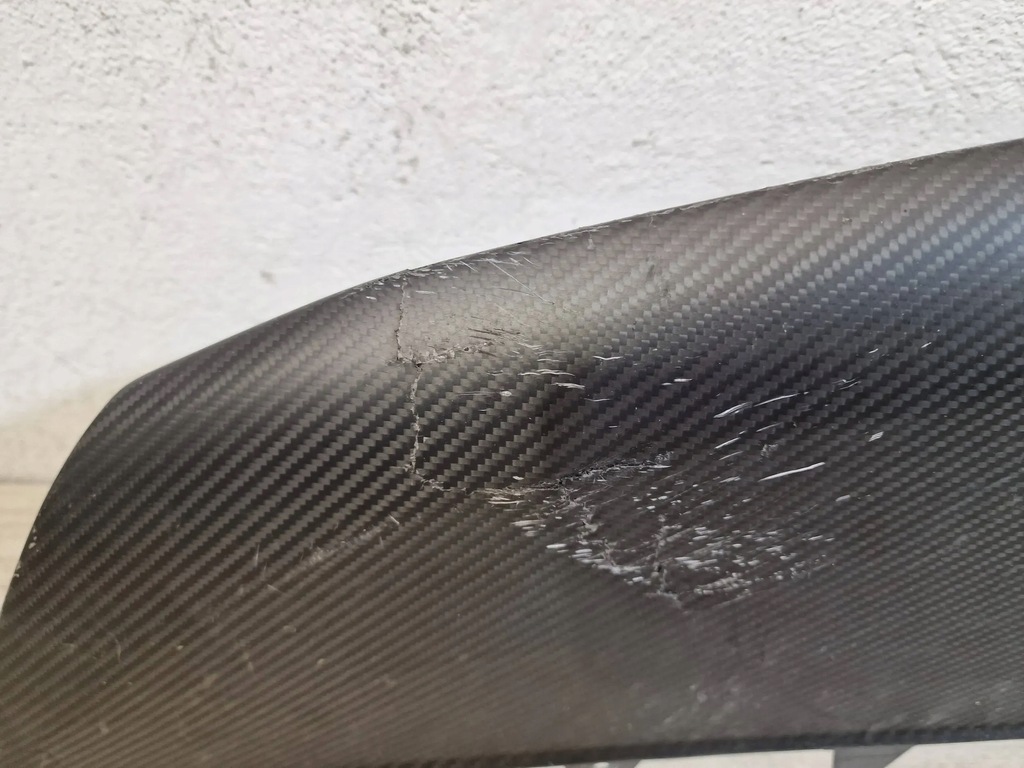 фото №7, Lamborghini urus performante молдинг середня бампера карбон