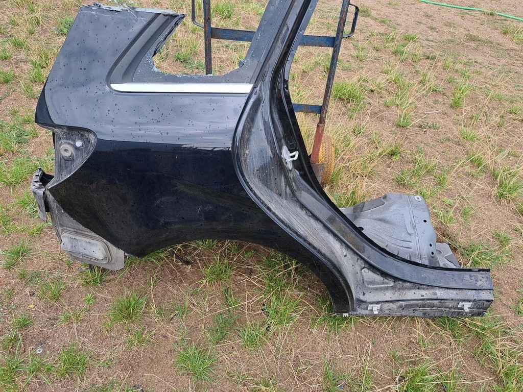 фото №4, Mercedes w246 четверть четверть правая задняя задняя