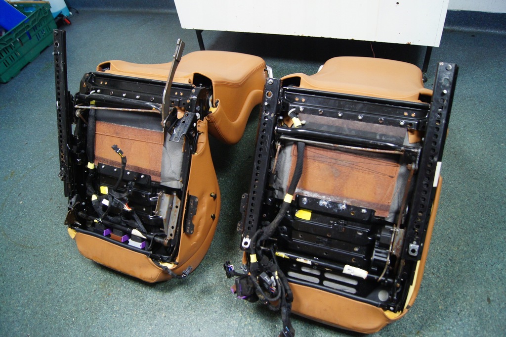 фото №15, Сиденья кожа ferrari california f149 4.3 b 12r