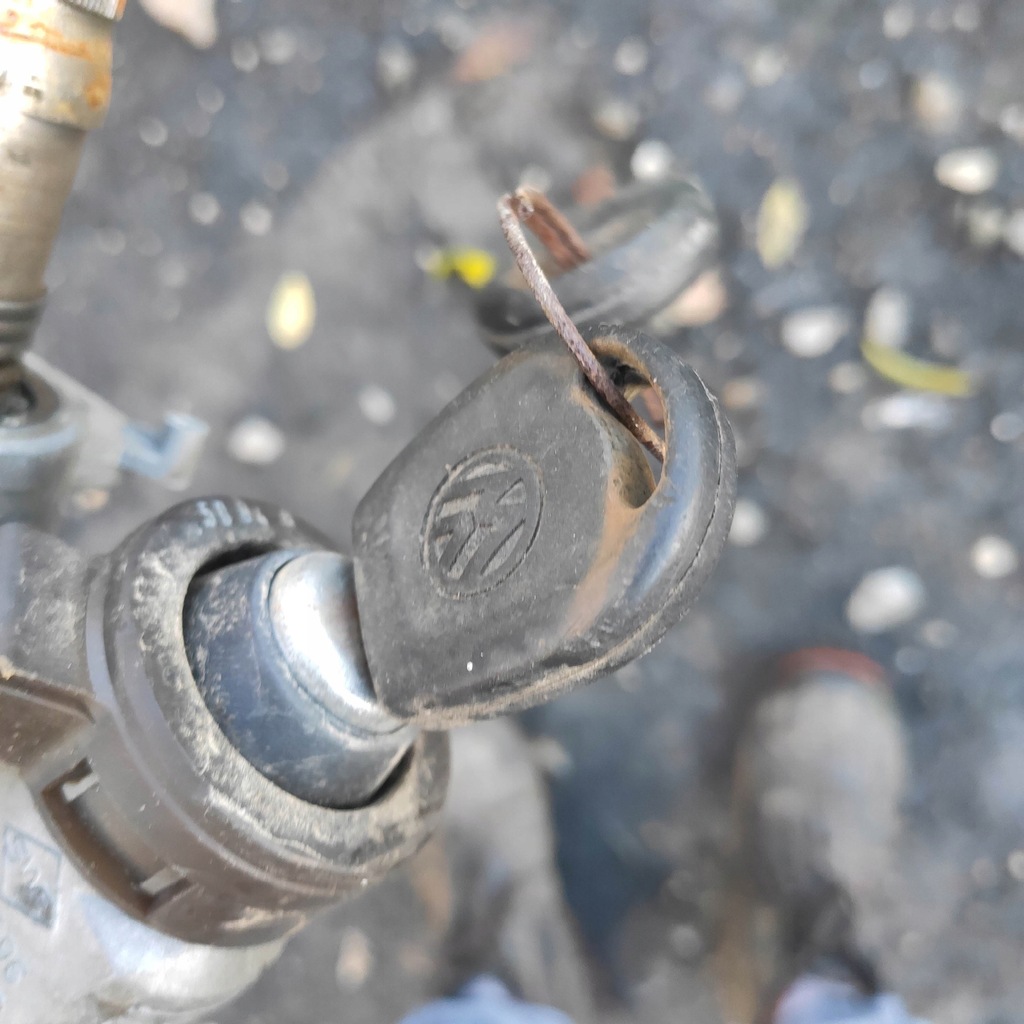 фото №5, Замок запалювання корпус ключ caddy 99' 357905851d