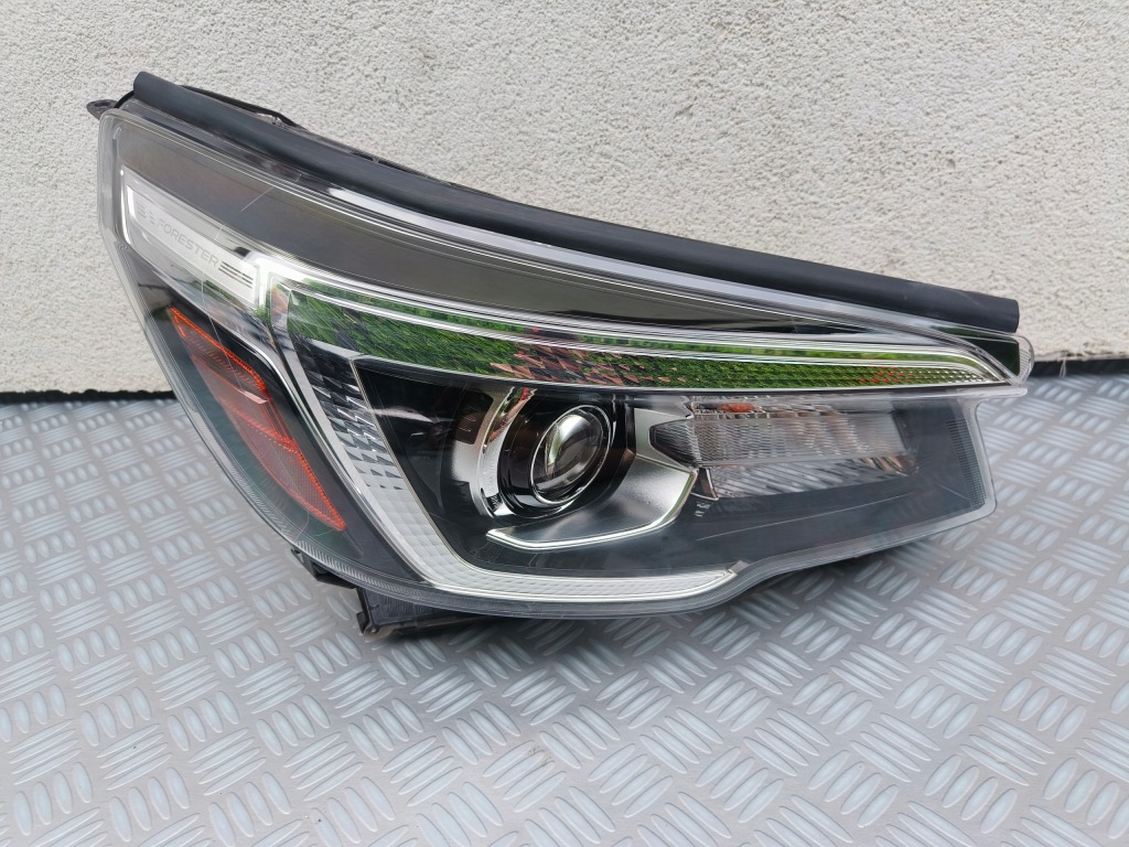 Купити Subaru forester 2018- фара фара перед full led правий америка