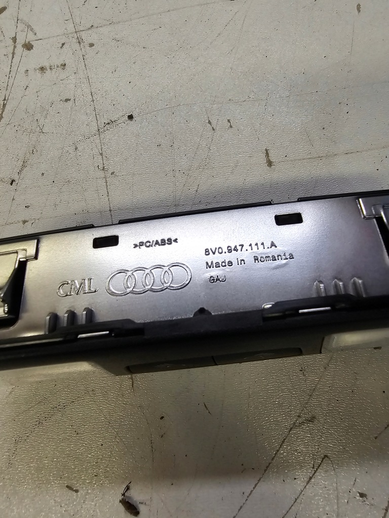 фото №7, Лампа стельовий audi q3 f3 83a a3 8v 8v0947111b 6ps