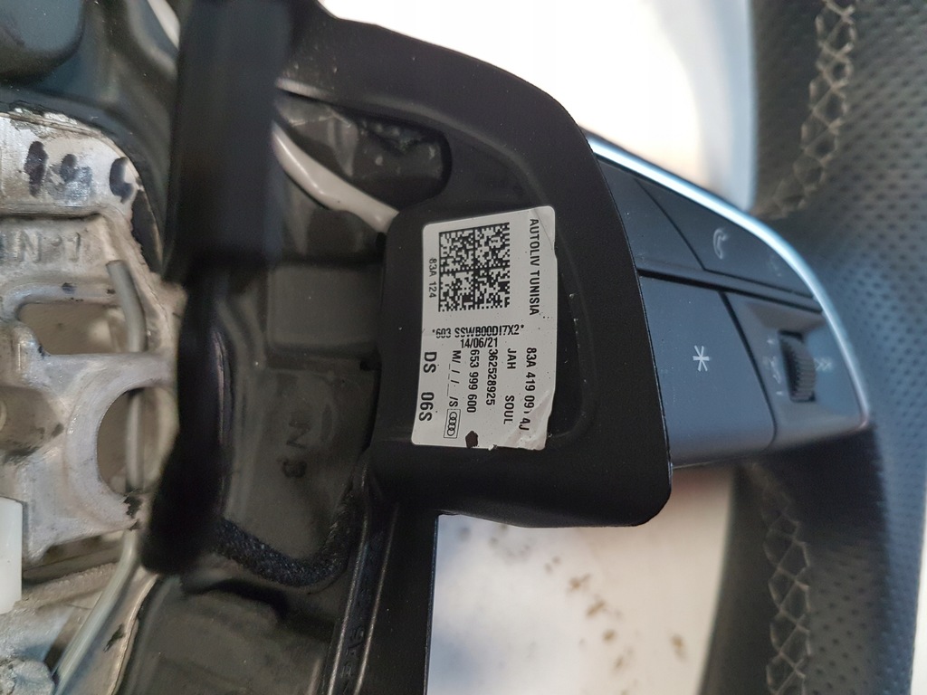 фото №8, Audi q3 83a повітропровід мультимедійна s-line