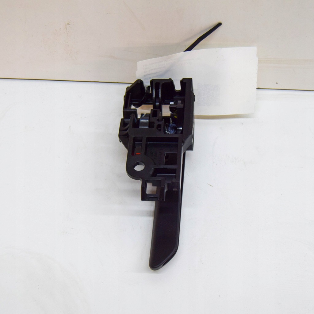 фото №5, Toyota bz4x 2024 левая сторона ручка внутренняя дверь задних