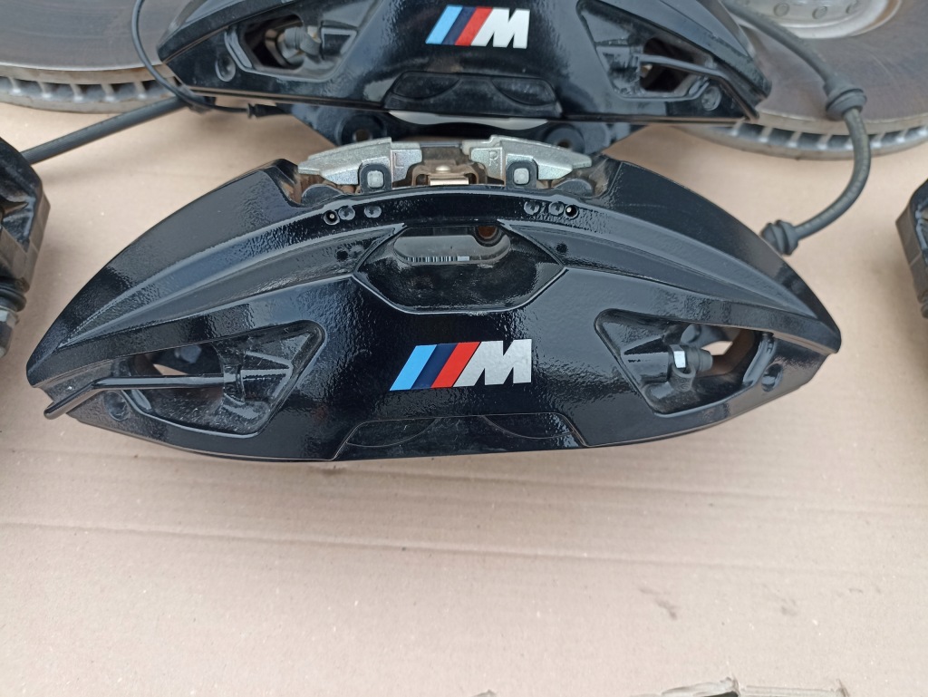 фото №8, Тормозные диски суппорты тормозные колодки комплект m набор bmw x7 g07 2000km 395x36 370x24