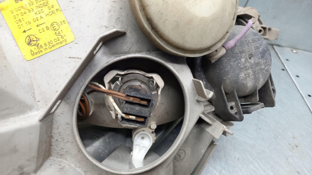 Фара правий mercedes benz a140 w168 99r 1.4b Недорого