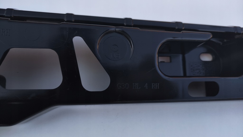 Bmw 5 g30 m набор кронштейн направляющая порог правый задний  задний tc21 Недорого