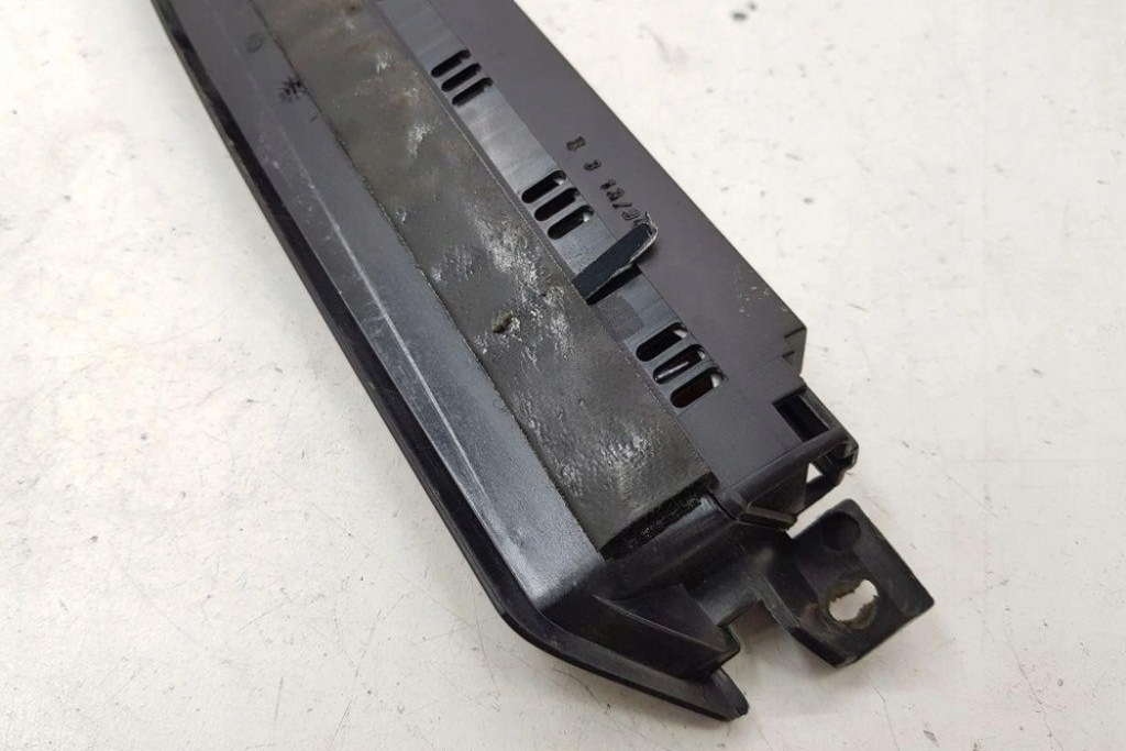 фото №7, Дополнительная лампа стоп vw passat b7 alltrack 365 3b9945097 1.9l дизель 1998