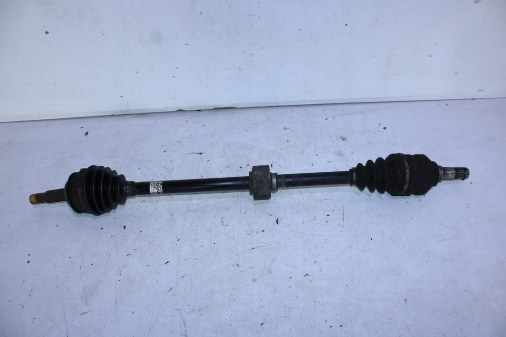 фото №1, Приводной вал правая перед передняя toyota yaris iii 1.4