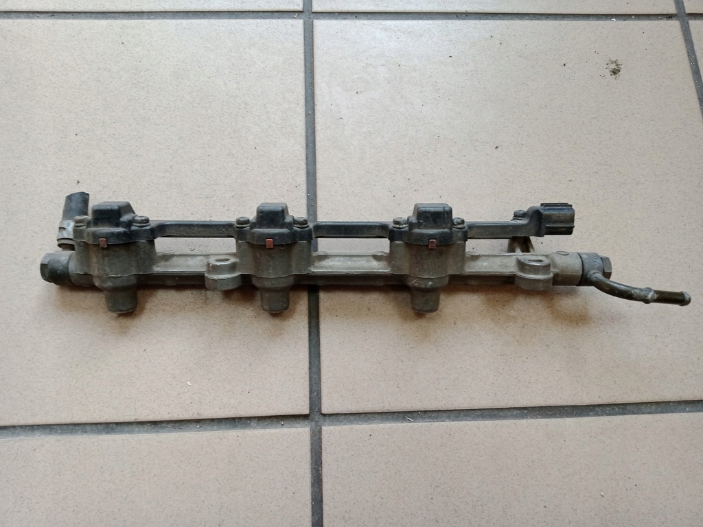 фото №11, Mazda mx-3 1,8 v6 молдинг впрыскная + форсунки