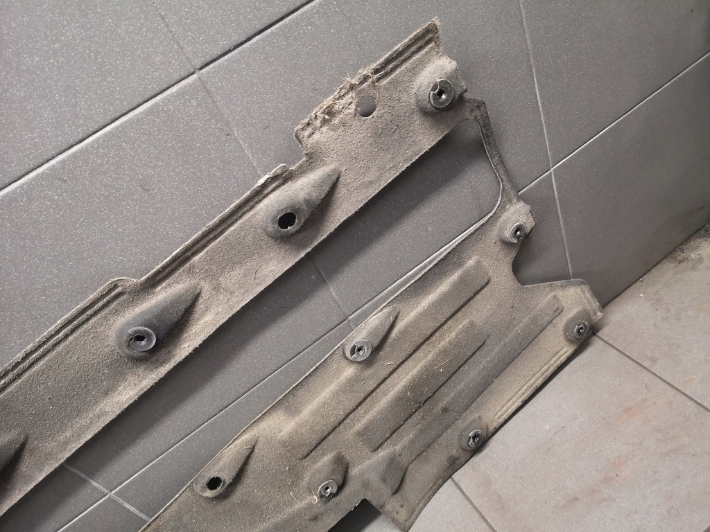 фото №14, Защита подвеска правая audi a8 d3 ii lift материал