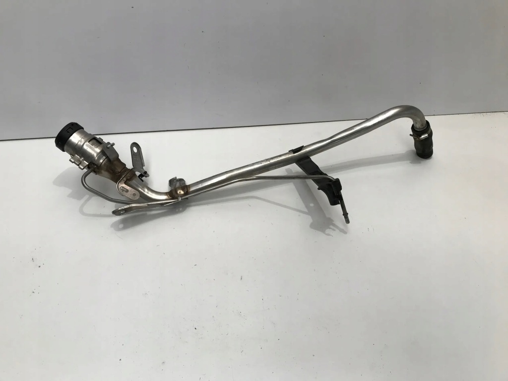 Купить Volvo v60 ii 2.0 t гибрид 2020 труба заливной топлива 32312053