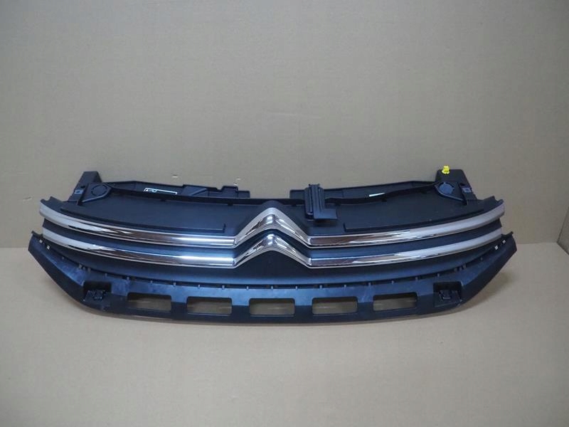 фото №1, Решітка радіатора решітка радіатора бампера перед citroen c3 iii