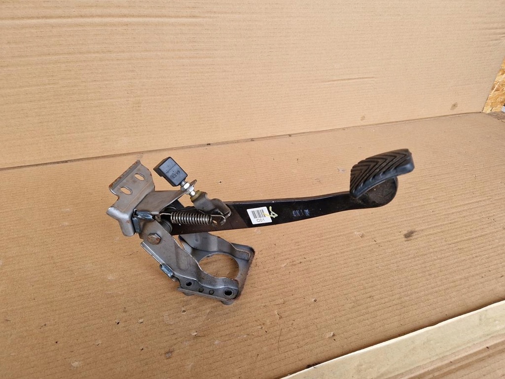 фото №1, Педаль гальма hyundai santa fe ii 2.2