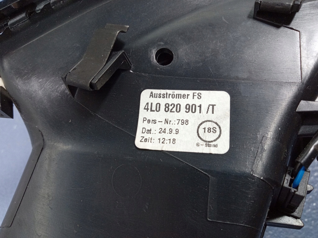 фото №8, Audi q7 i 4l решётка обдув панели левая 4l0820901t