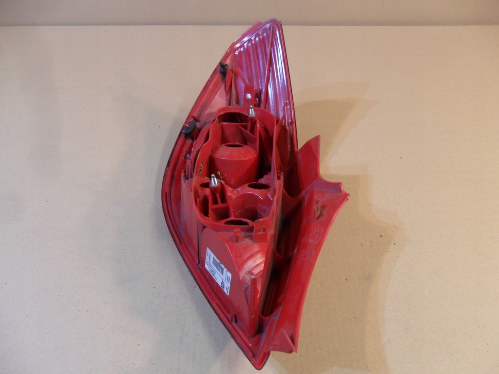 фото №12, Лампа задняя правая 13186351 opel corsa d 3d