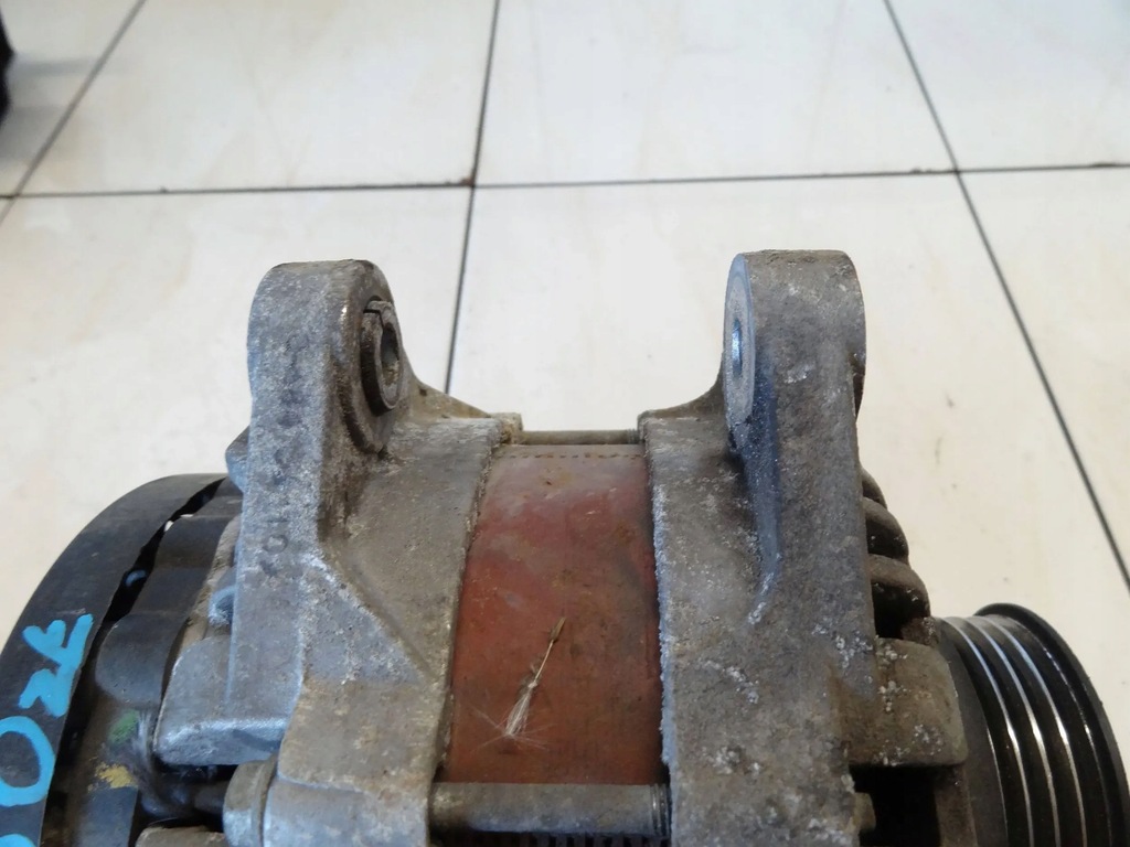 фото №7, Hyundai i10 2010 1.1 b генератор 37300-02570