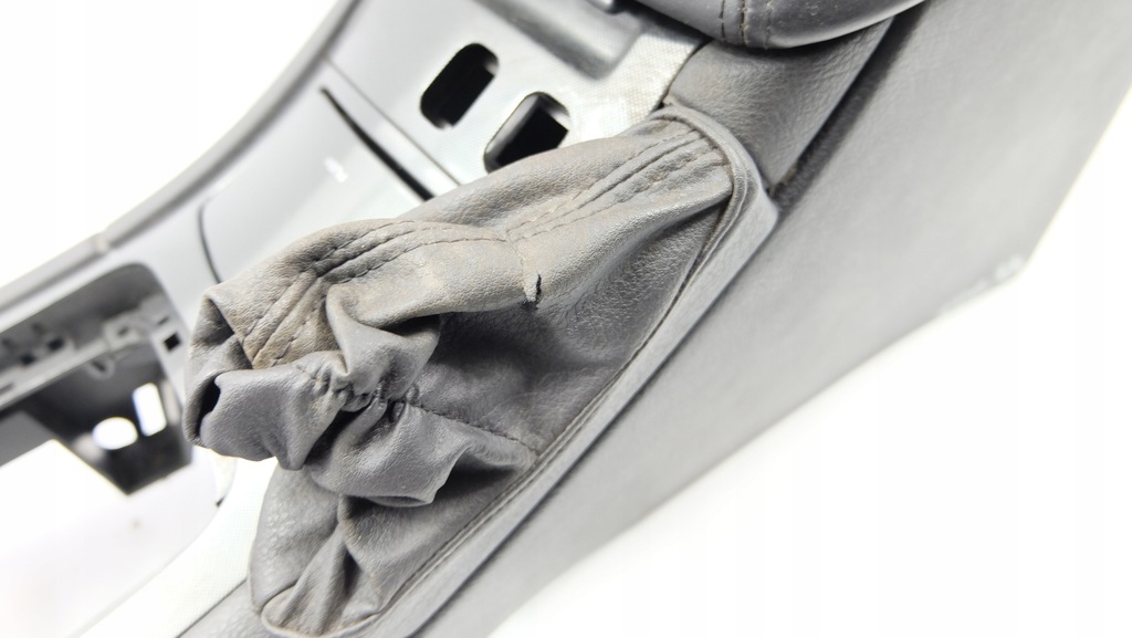 фото №5, Peugeot 607 туннель средний подлокотник