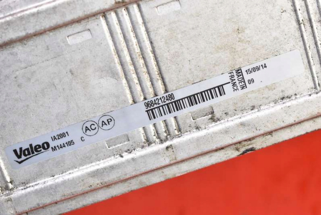 фото №16, Радиатор интеркулер 9684212480 peugeot 3008 1 i 1.6 hdi 114 km 13-16