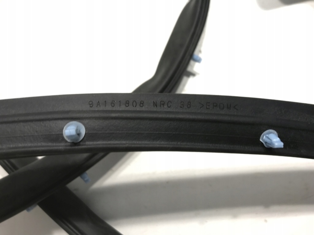 Прокладка дверь правый перед tesla model s с Разборки